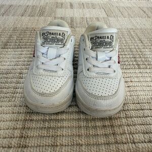 Levi's White Kids Perforated Leather Sneakers with Red Tab